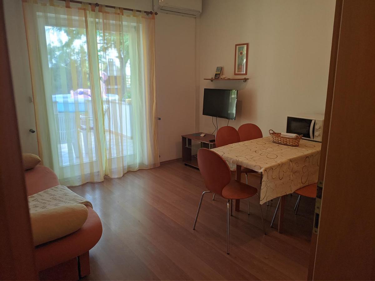 וינקורן Villa Triton מראה חיצוני תמונה