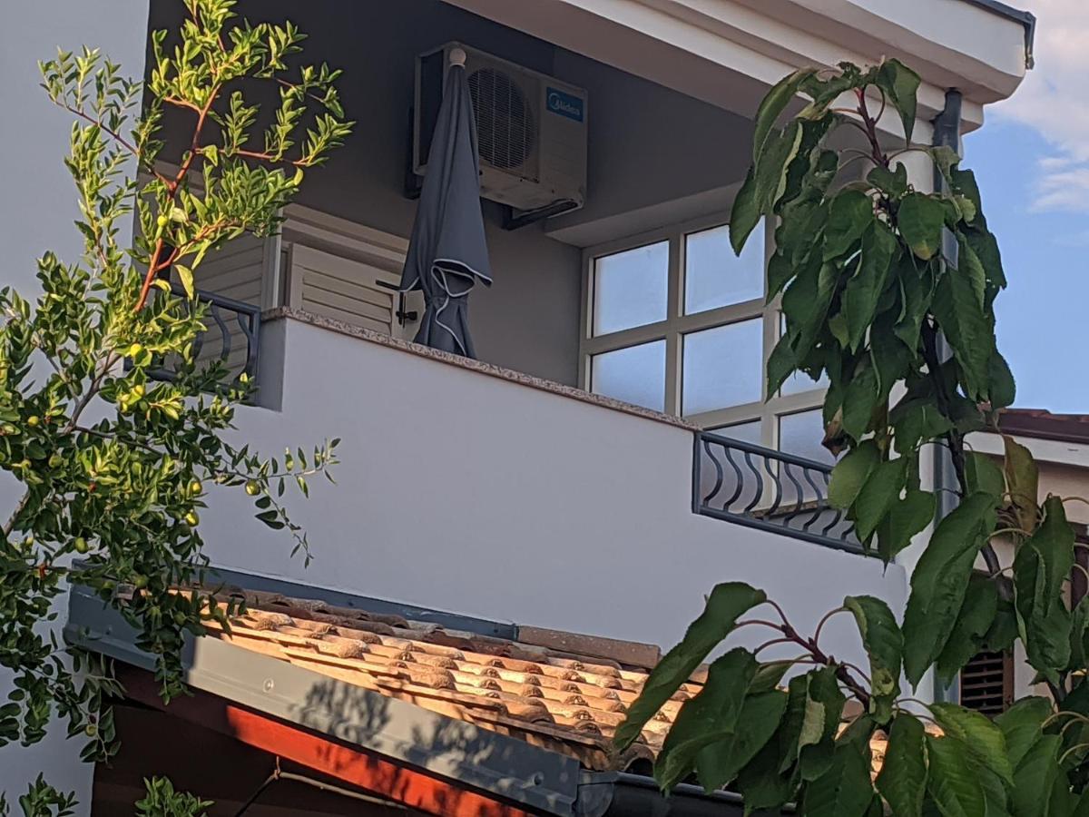 וינקורן Villa Triton מראה חיצוני תמונה